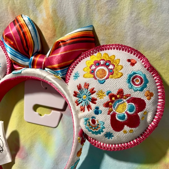 Disney Parks Epcot embroidered Mexico Minnie Mouse Ears Headband Adult - Picture 8 of 8